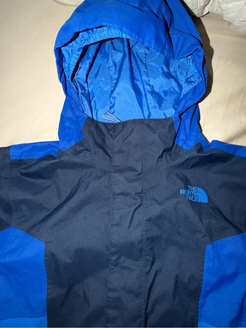 The North Face Axel Triclimate Kids Navy & Royal Blue Hooded Rain Jacket Medium